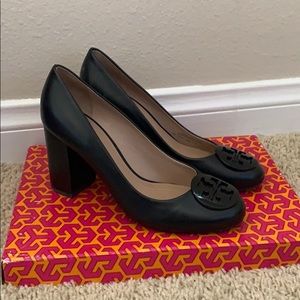 Tory Burch Black Pumps
